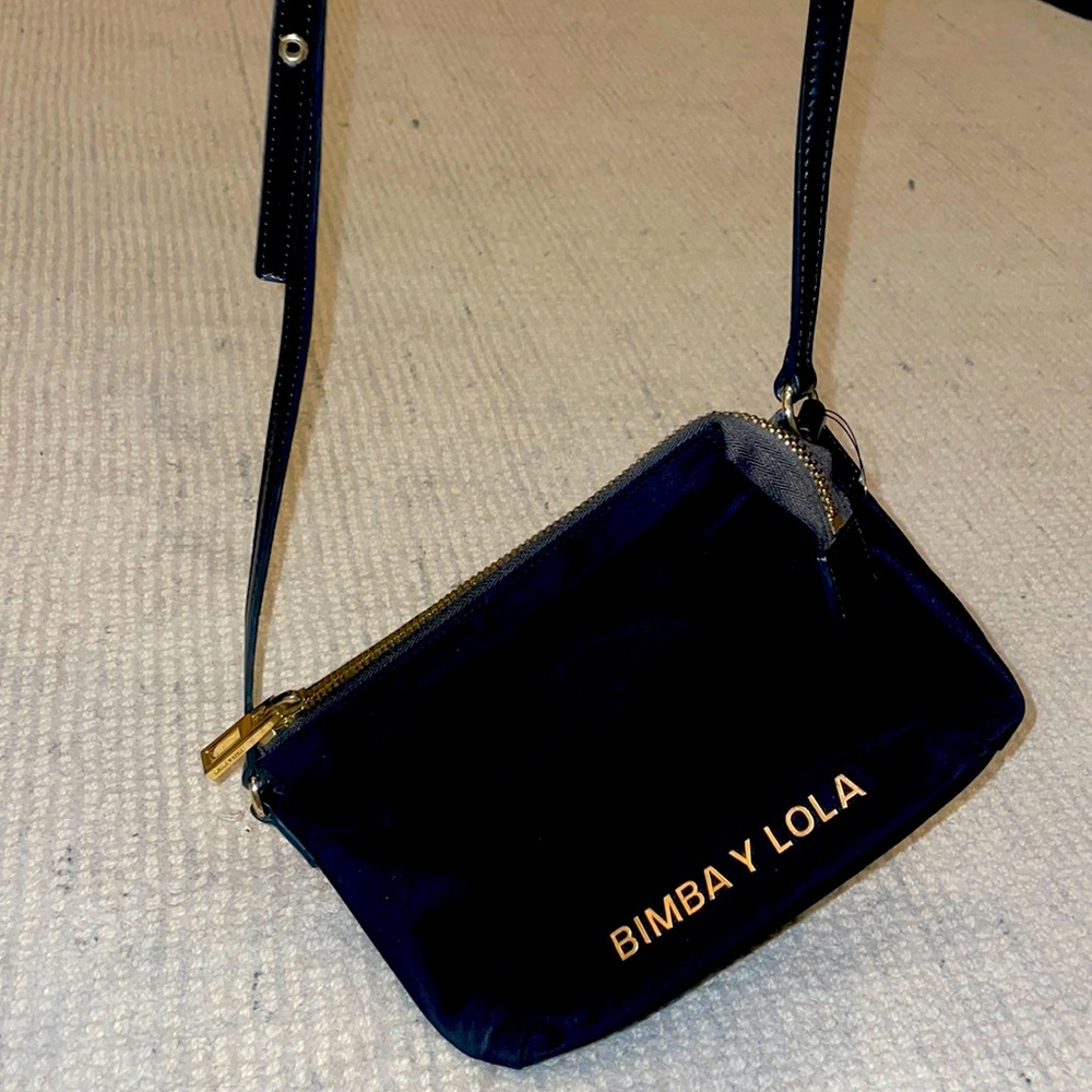 Bimba Y Lola crossbody purse in black